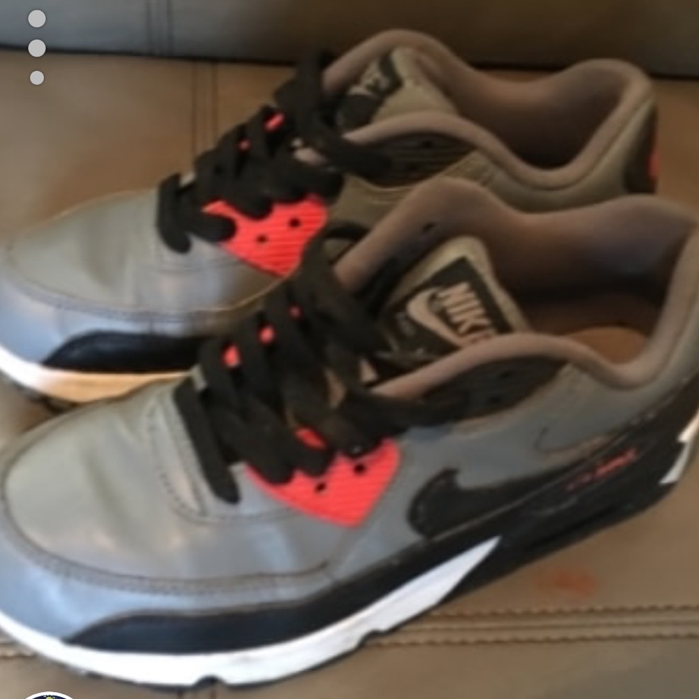 Nike size 5Y